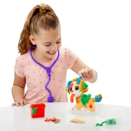 Play-Doh Care 'N Carry Vet Playset - 15pc image {4}