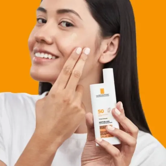 La Roche Posay Anthelios Tinted Ultra-Light Fluid Mineral Face Sunscreen with Titanium Dioxide - SPF 50 - 1.7 fl oz image {6}