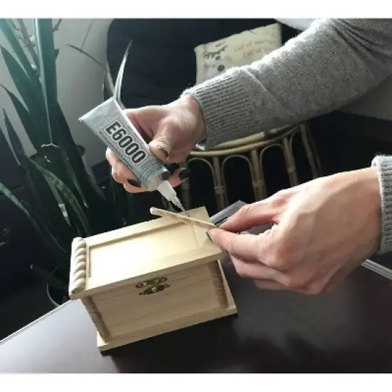 1.0 fl oz Glue with Precision Tips Clear - E6000: Water-Resistant Craft Adhesive, Dries Clear, Ideal for Shoes & Art Projects image {4}