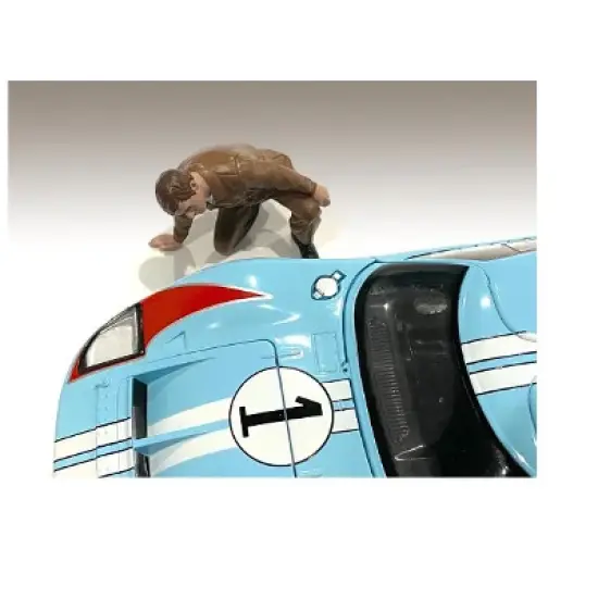 "Race Day 1" Figurine IV for 1/24 Scale Models by American Diorama image {1}