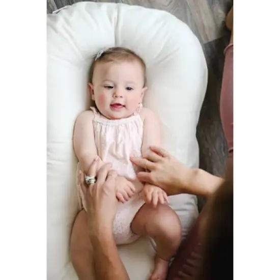 Snuggle Me Organic Cover image {8}