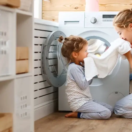 Tide Liquid Clean Laundry Detergent - Original image {8}