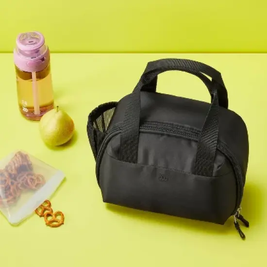 Lifestyle Lunch Bag - All in Motion&trade; image {1}