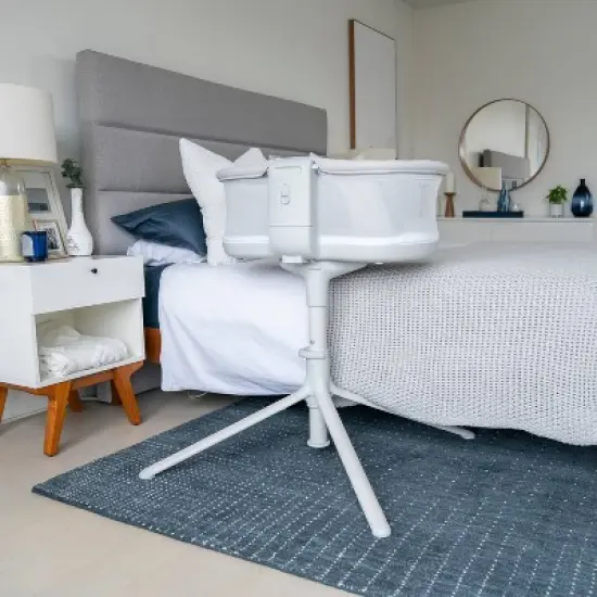 HALO Innovations BassiNest Swivel Sleeper 3.0 image {6}