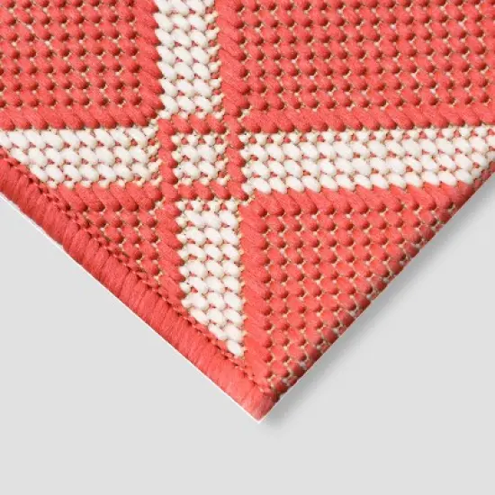 Garden Lattice Outdoor Rug - Threshold image {1}