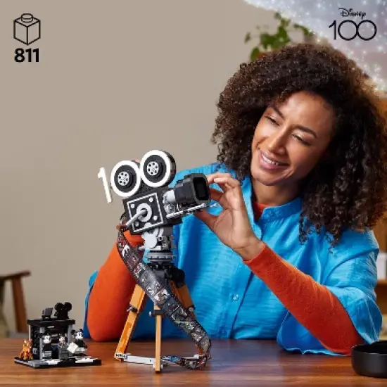 LEGO Disney Walt Disney Tribute Camera 43230 image {1}