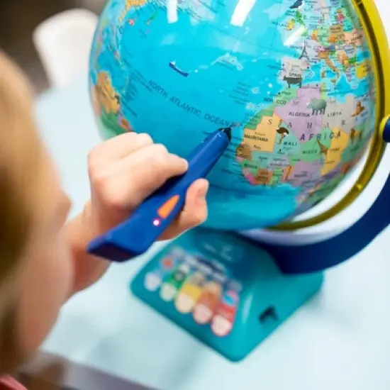 Educational Insights GeoSafari Jr. Talking Globe image {1}