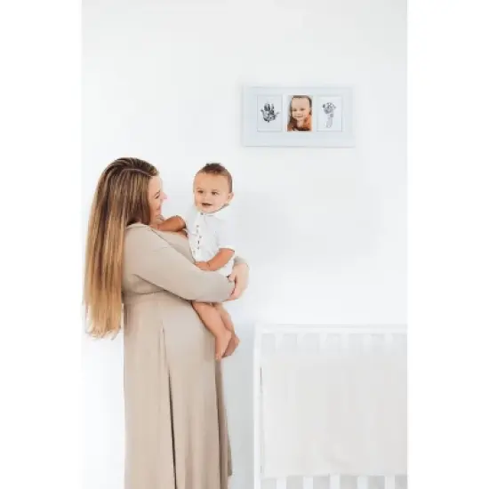 Pearhead 4" x 6" Babyprints Photo Frame and Clean-Touch Ink Pad Kit - White image {5}