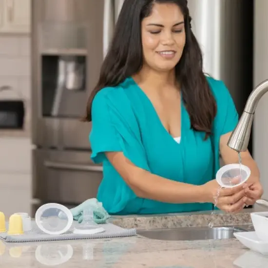 Medela PersonalFit Flex Breast Shields image {5}