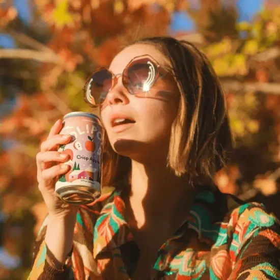 OLIPOP Crisp Apple Prebiotic Soda - 12 fl oz Can image {9}