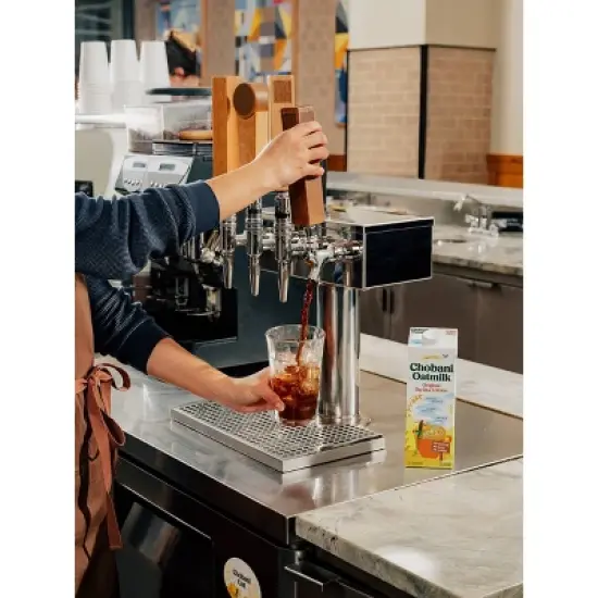 Chobani Non-Dairy Oatmilk image {6}