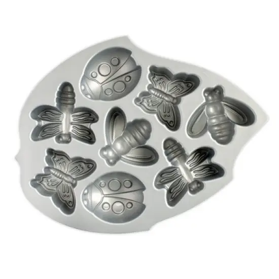 Nordic Ware Backyard Bugs Pan image {5}