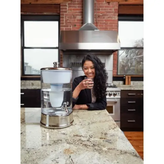 ZeroWater 40 Cup Glass Water Pitcher with Ready-Pour + Free Water Quality Meter image {9}