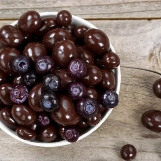 Dark Chocolate Blueberries by It's Delish image {1}