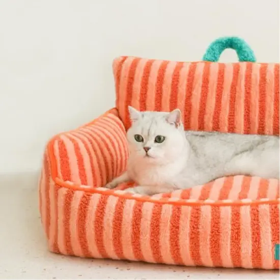 ZEZE Striped Furniture Style Sofa Cat Bed image {3}