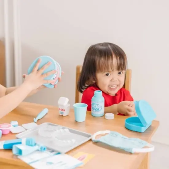 Melissa & Doug Dentist Play Set image {5}