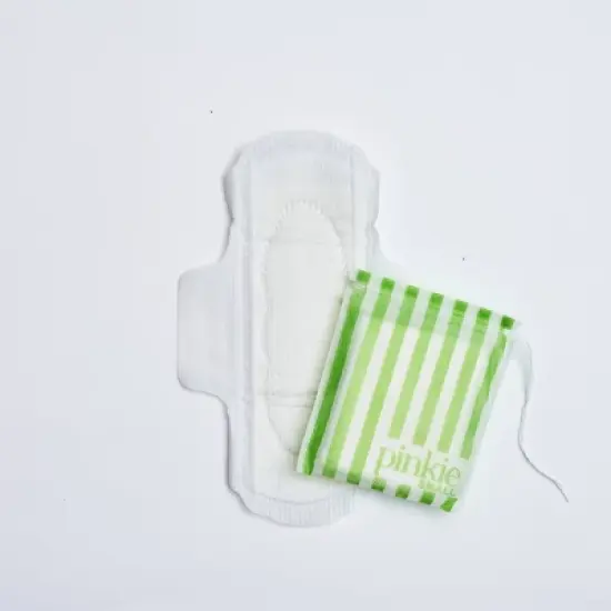 Pinkie Tween & Teen Ultra-Thin Organic Topsheet Pads with Wings - Size Small - 18ct image {1}