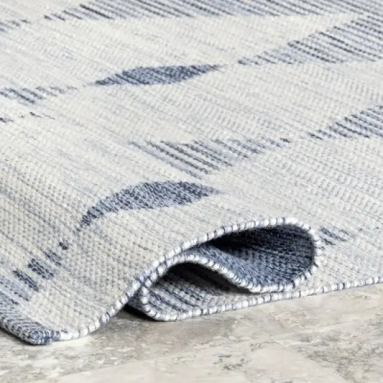 nuLOOM Catja Geometric Indoor/Outdoor Patio Area Rug image {3}