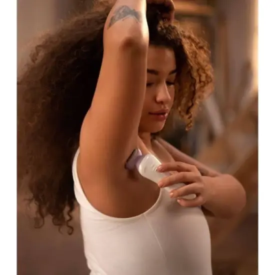 Philips Series 6000 Wet & Dry Women's Rechargeable Electric Shaver - BRL136/00 - 4pc image {9}