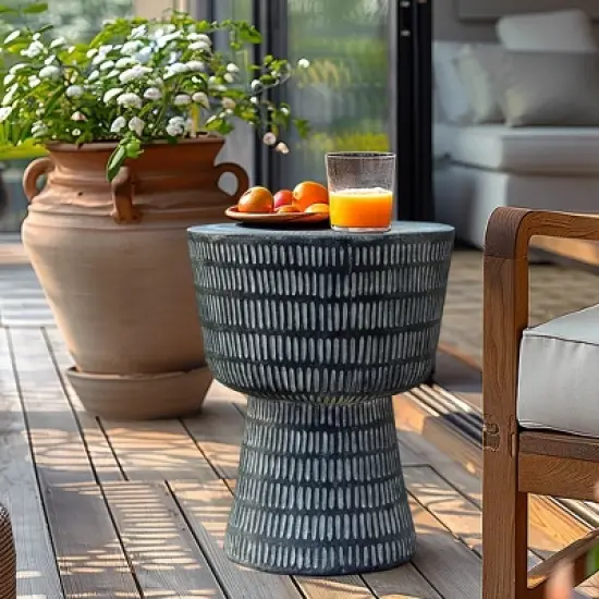 LuxenHome Outdoor Side Table, 15" Black Round Spiral Pattern End Table, Accent Side Table for Outdoor and Indoor,Coffee Tables for Patio image {3}