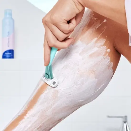 Athena 5-blade Women's Razor Kit image {1}