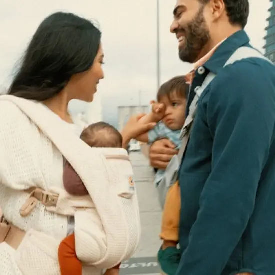 Ergobaby Omni Deluxe Mesh All-in-One Baby Carrier image {8}