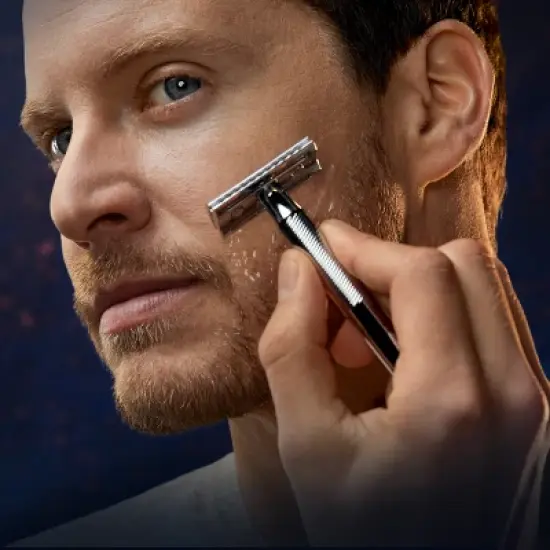 King C. Gillette Men's Double Edge Safety Razor + 5 Refill Blades image {5}