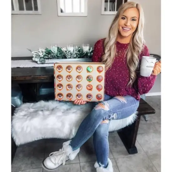 Deluxe Hot Chocolate Pods Gift Box image {1}