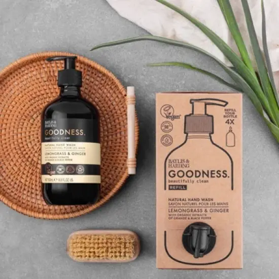 Baylis & Harding Goodness Hand Wash Refill - Lemongrass and Ginger - 2L image {2}