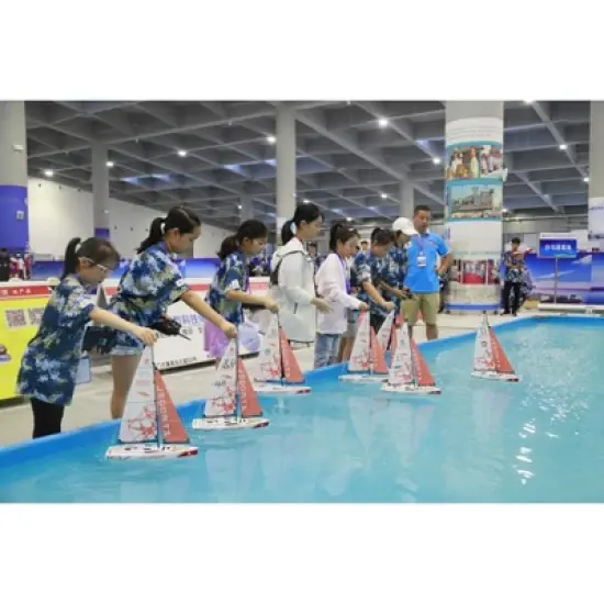 Playsteam Voyager 400 2.4G Sailboat-Red image {6}