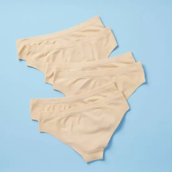 Yellowberry Girls 6pk Quality Seamless Hipster Underwear with Bonded Seam image {1}