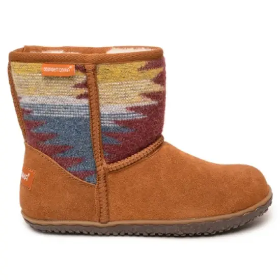 Minnetonka Women's Suede Tali Winter Boots image {2}