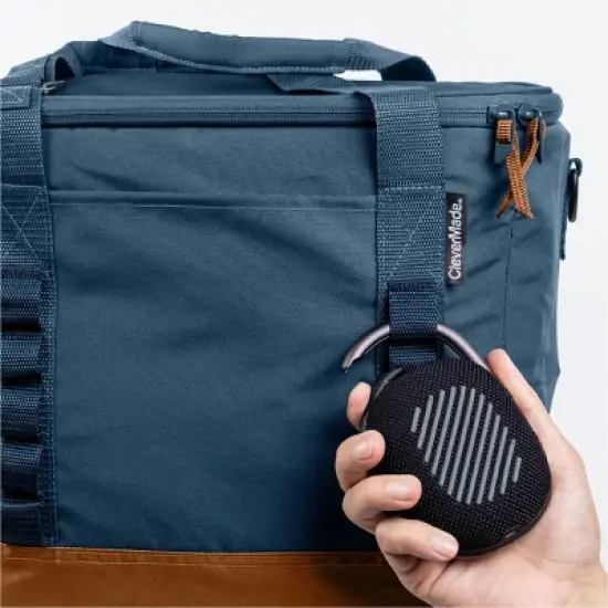 CleverMade Collapsible Tahoe 30 Cans Soft Sided Cooler - Ocean: Water-Resistant with Adjustable Straps image {7}