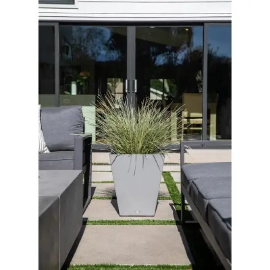 Veradek Pure Series Nobleton Plastic Planter image {2}