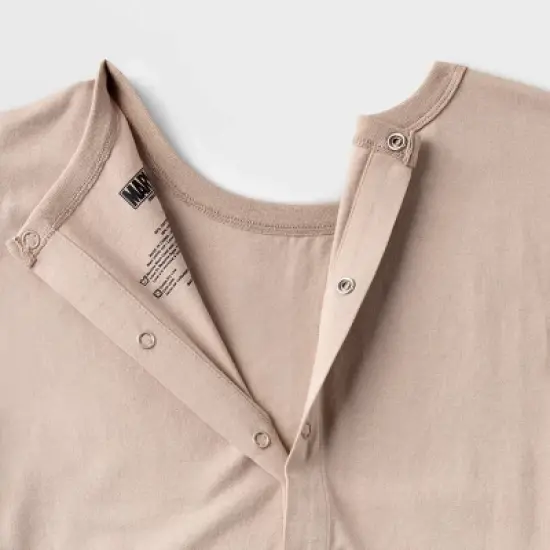 Boys' Marvel Spider-Man Adaptive Short Sleeve Graphic T-Shirt - Light Brown image {2}