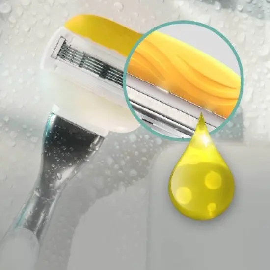 Venus Comfortglide plus Olay Coconut Women's Razor Blade Refills image {2}