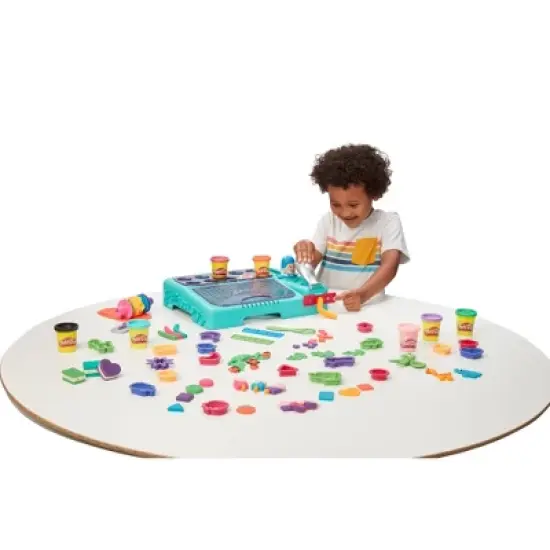Play-Doh On the Go Imagine and Store Studio Playset image {8}