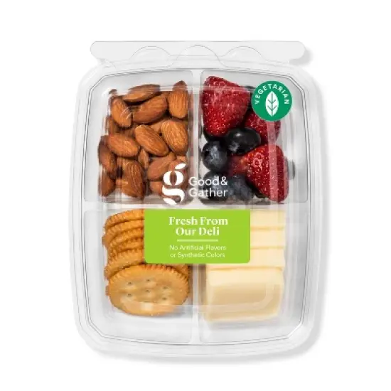 White Cheddar & Almond Snacker - 6oz - Good & Gather&trade; image {1}