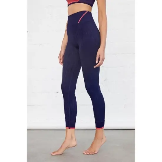 Spruce Fashion Comfortable Biona Color-Blocked High Stretch Performance Moisture-Wicking Leggings image {2}
