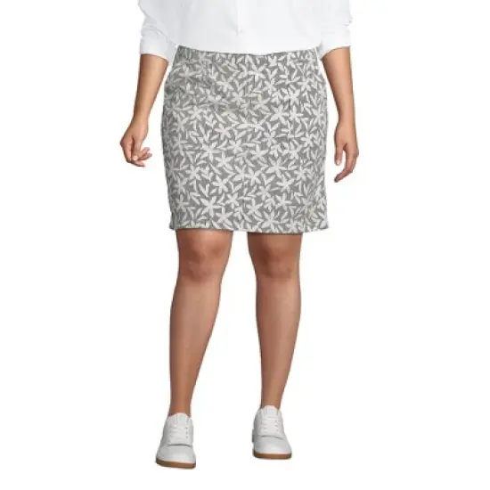 Lands' End Women's Mid Rise Elastic Waist Pull On Knockabout Chino Skort image {9}