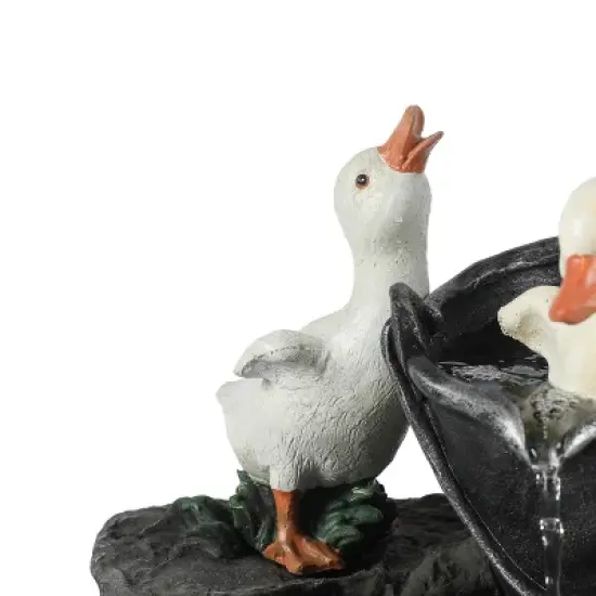LuxenHome Resin Farmhouse Duck Family Outdoor Patio Fountain Water Fountain image {12}