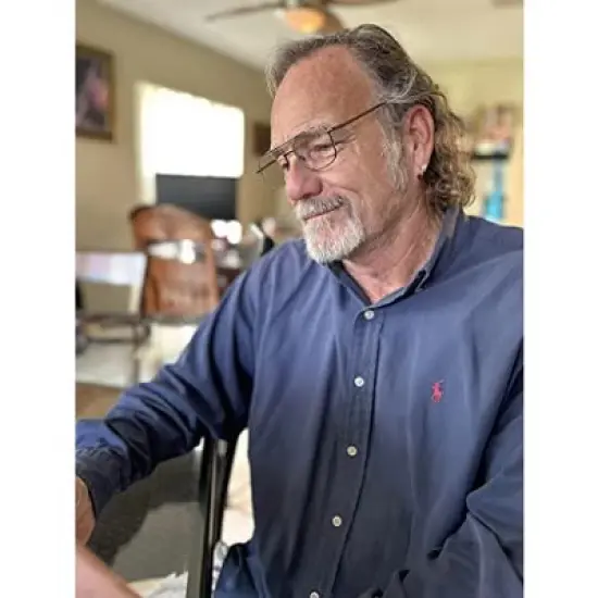 Calabria 8151 Mens Aviator Reading Glasses | Lightweight & Comfortable | Metal Frame | Silicone Nose Pads | 5.25 x 1.6 | Brown | +1.50 image {6}