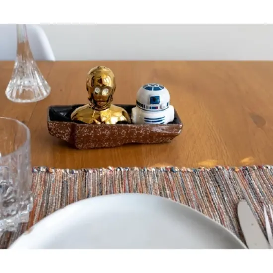 Seven20 Star Wars C-3PO and R2-D2 Ceramic Shaker Set with Sandcrawler Display Tray image {5}