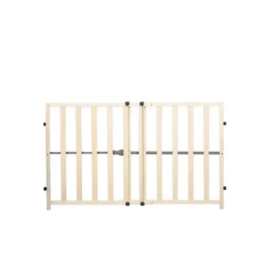 Regalo Wooden Expandable Safety Gate image {3}