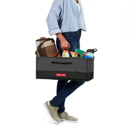 Radio Flyer Voya Quad XT Baby Stroller Wagon image {15}