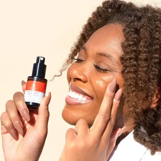 Beauty by Earth Hyperactive Anti-Aging Vitamin C Serum image {5}