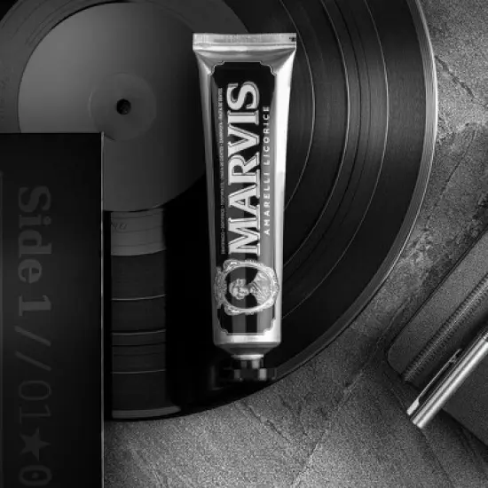 Marvis Amarelli Licorice Mint Toothpaste (4.5 oz FULL SIZE) Removes Teeth Plaque & Tartar | Tooth Paste for Sparkling White Smile | Freshness of Mint image {3}