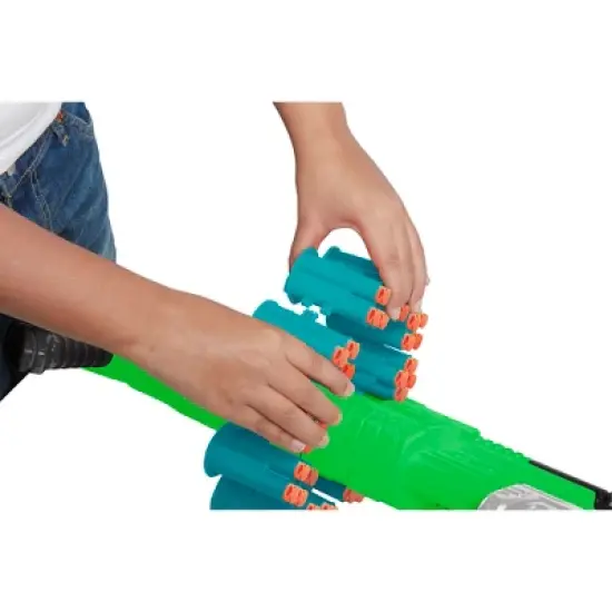 Air Warriors: Tetrashot Green & White Dart Blaster with 98 Accu-Blast Darts & Dart Belt, Ages 6+ image {8}