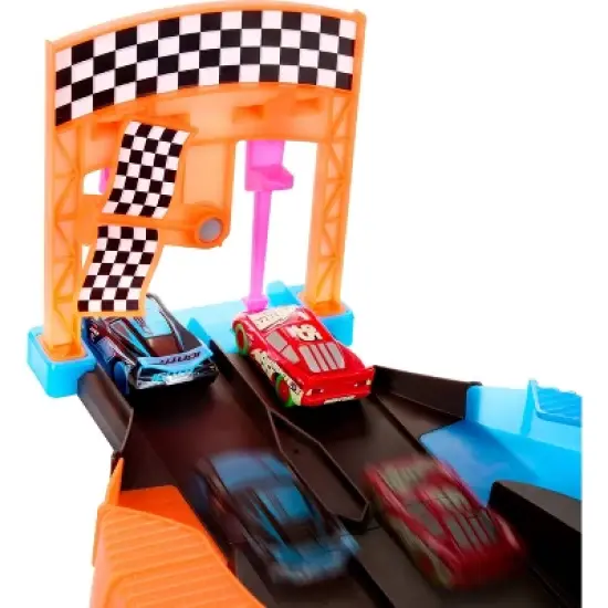 Disney and Pixar Cars Glow Racers Launch & Criss-Cross Playset image {4}