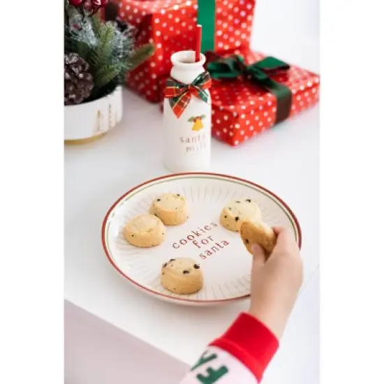 Pearhead Santa Cookies & Milk Holiday Set image {1}